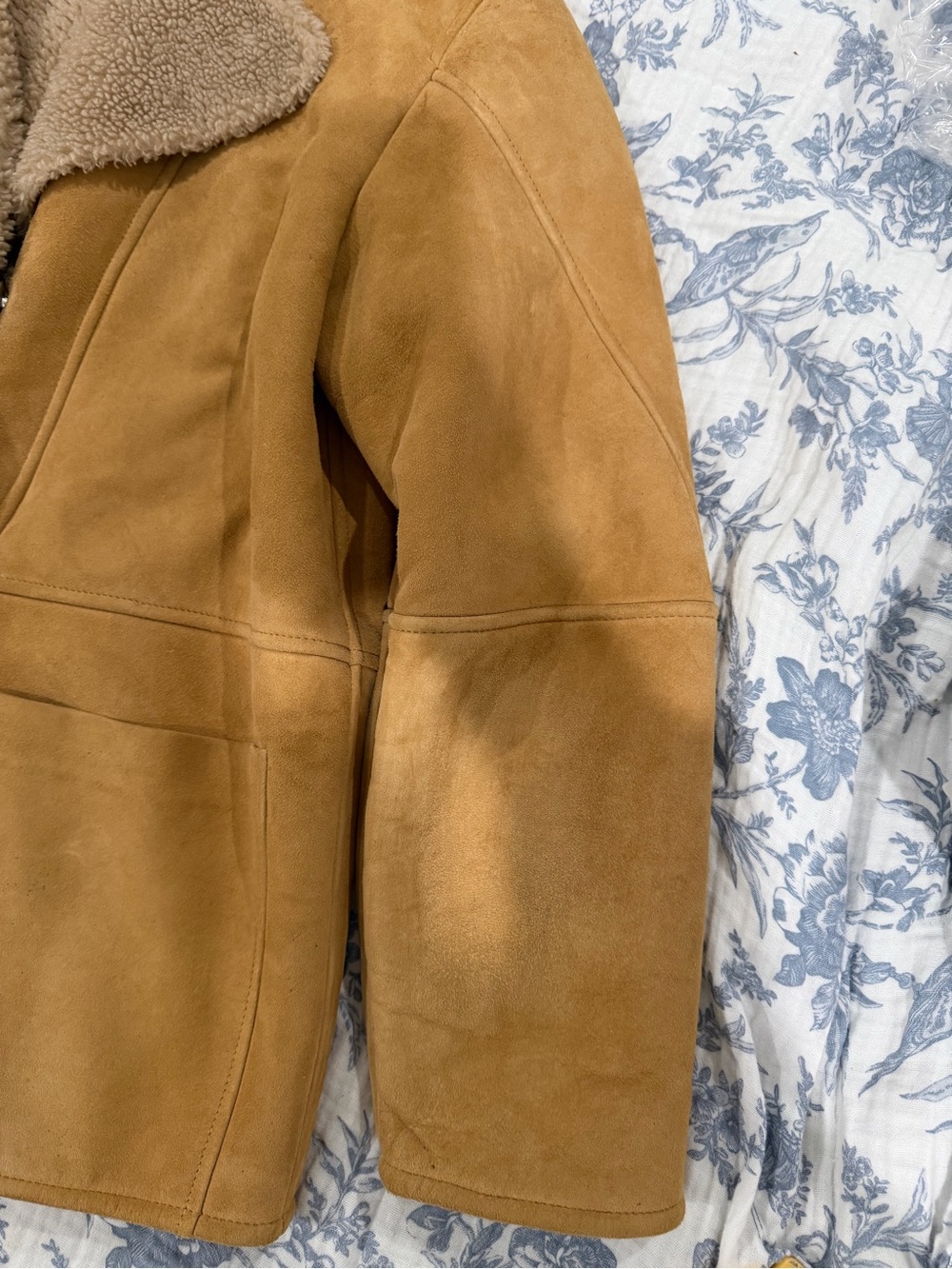 🤎 Reformation VEDA Luca Suede Shearling Coat – Parmesan Suede 🤎 - Picture 10 of 11